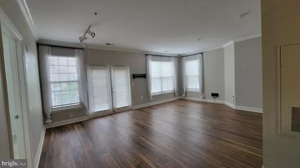 Falls Church, VA 22042,3009 NICOSH CIR #4301