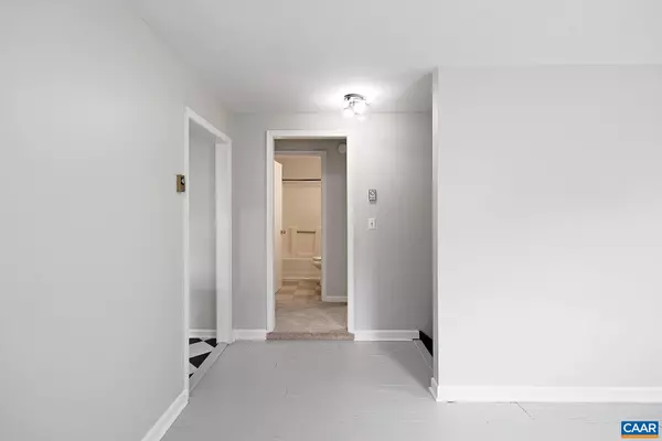 Charlottesville, VA 22902,136 GOODMAN ST #B