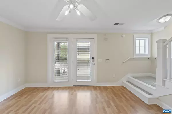 Charlottesville, VA 22903,1625 ELMWOOD CT #204