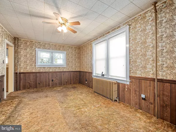 Boyertown, PA 19512,37 S MADISON ST