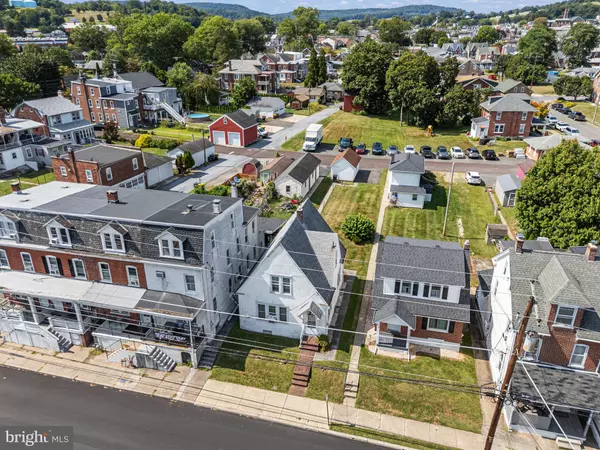 Boyertown, PA 19512,37 S MADISON ST