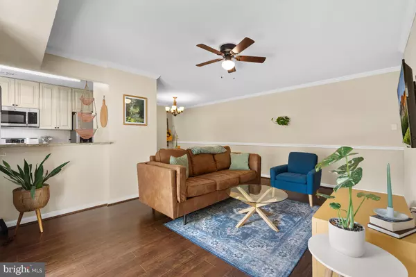 Alexandria, VA 22310,5611 FRANCONIA RD #103