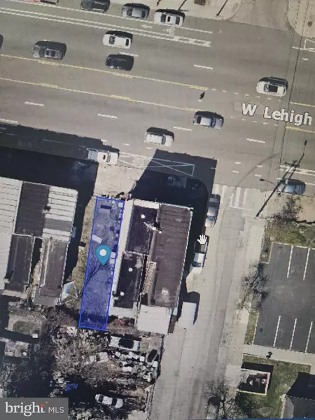 704 W LEHIGH AVE, Philadelphia, PA 19133
