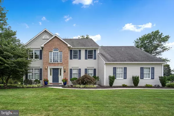 10 TAMARACK DR, Denver, PA 17517