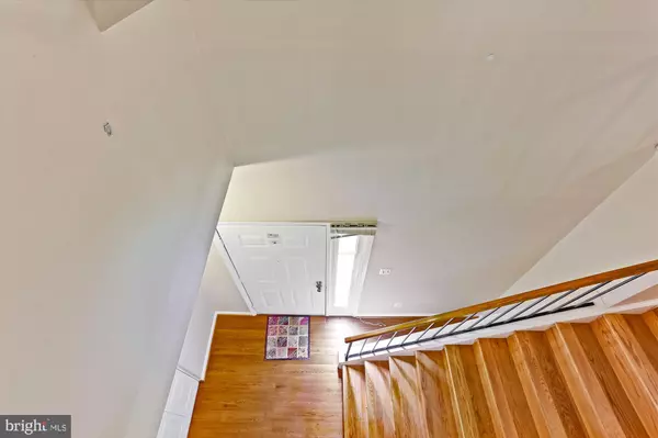 Germantown, MD 20874,13230 MEANDER COVE DR #44