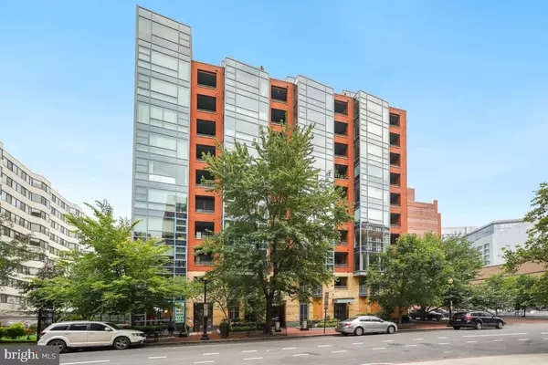 1117 10TH ST NW #W8, Washington, DC 20001
