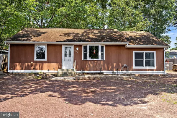 1116 FATHOM AVE, Manahawkin, NJ 08050