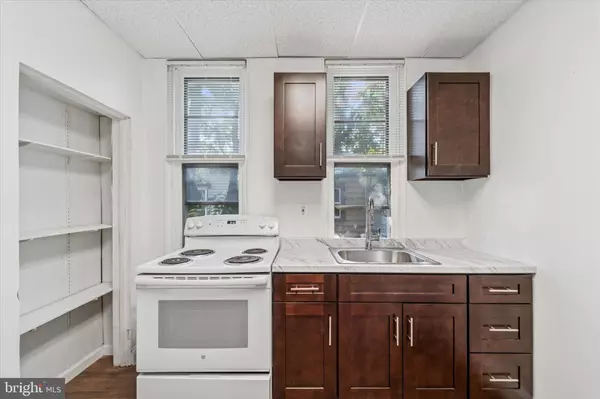 Philadelphia, PA 19145,2021 S 22ND ST #2