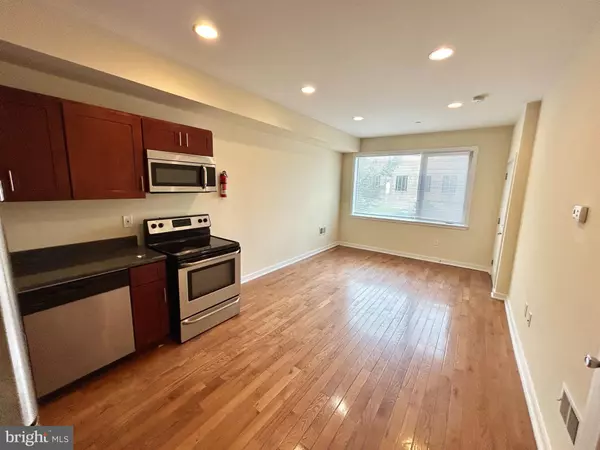 Philadelphia, PA 19104,332 N 41ST ST #1