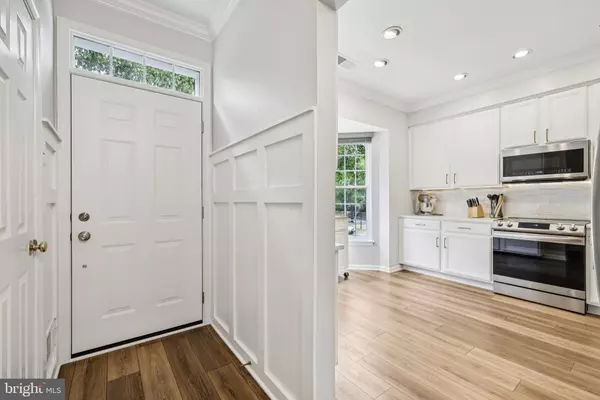 Crofton, MD 21114,2489 REVERE CT #34-A