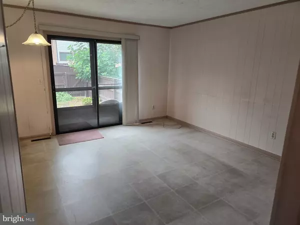 East Windsor, NJ 08520,174 CANTERBURY CT