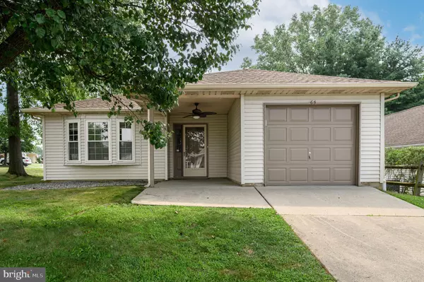 65 LAKE VIEW TER, Columbus, NJ 08022