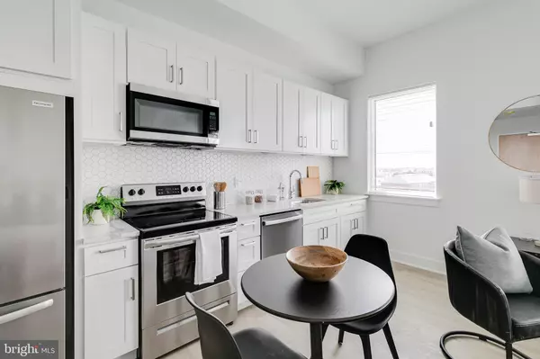 Philadelphia, PA 19146,2201 WASHINGTON AVE #UNIT 306