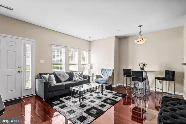 Delanco, NJ 08075,2 TEAL CT