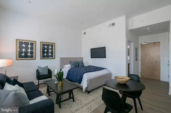 Philadelphia, PA 19146,2235 WASHINGTON AVE #UNIT 205