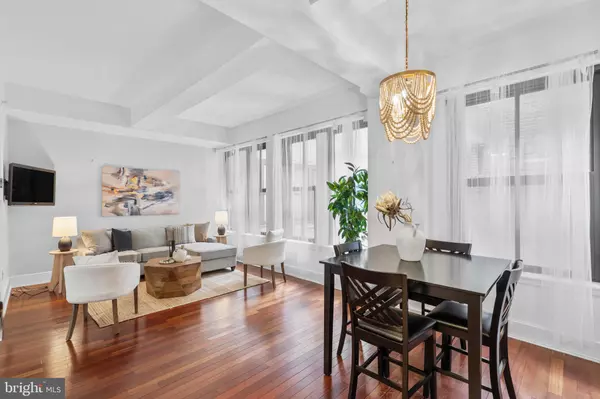 Philadelphia, PA 19102,1500 CHESTNUT ST #7I