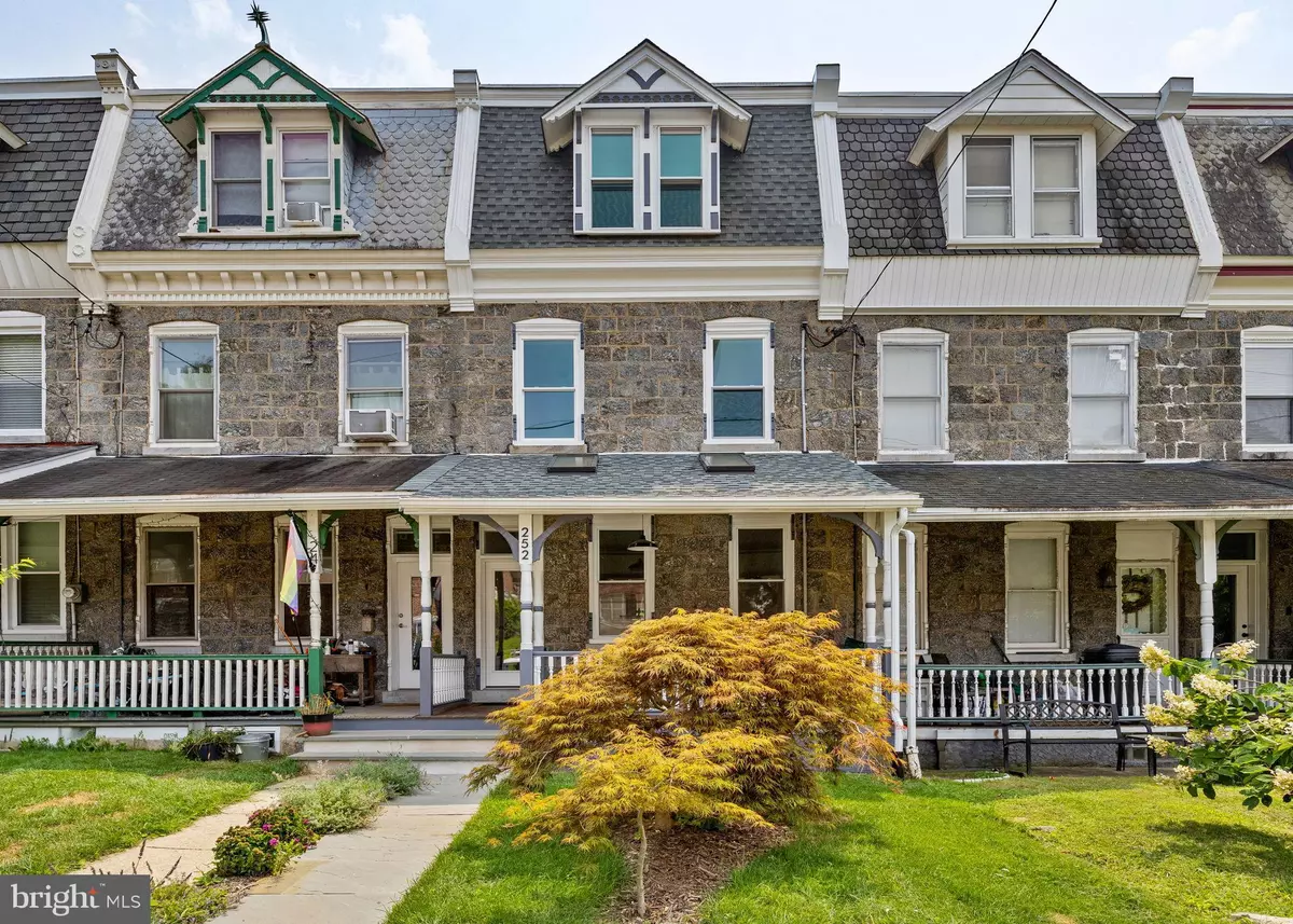 Philadelphia, PA 19128,252 SUMAC ST