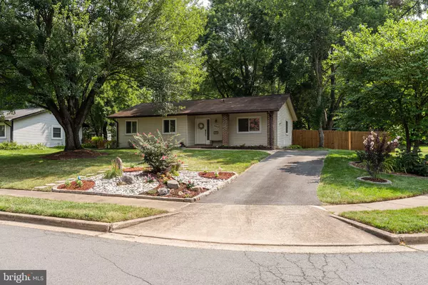 Herndon, VA 20170,909 MCDANIEL CT