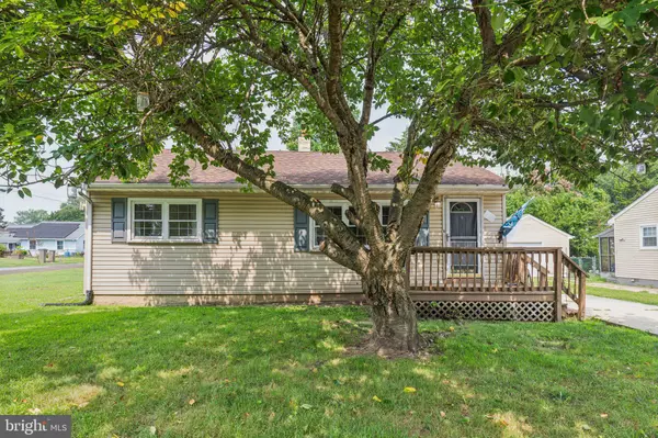 133 LINCOLN DR, Pennsville, NJ 08070