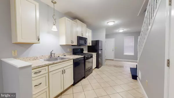 Baltimore, MD 21223,1002 W LOMBARD ST