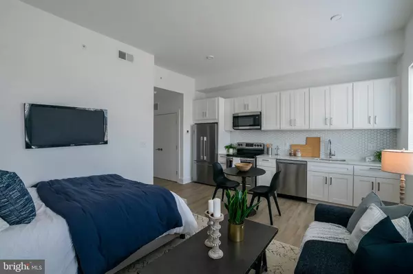 Philadelphia, PA 19146,2235 WASHINGTON AVE #UNIT 305