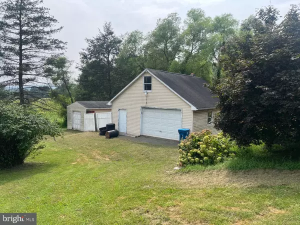 Lewisberry, PA 17339,633 POTTS HILL RD