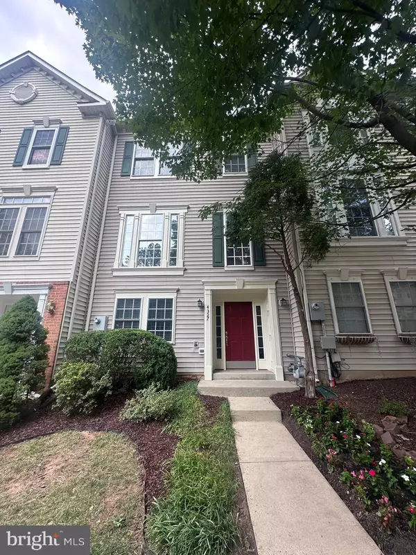 4327 THOMAS BRIGADE LN, Fairfax, VA 22033
