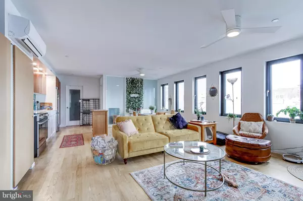 Philadelphia, PA 19123,152 W LAUREL ST #402