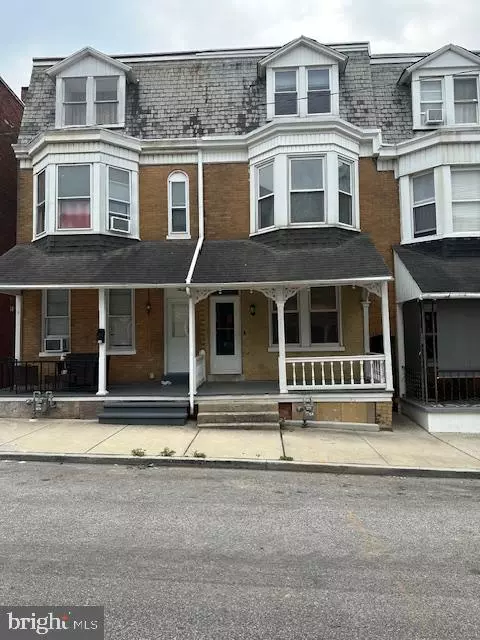 932 W COLLEGE AVE, York, PA 17401