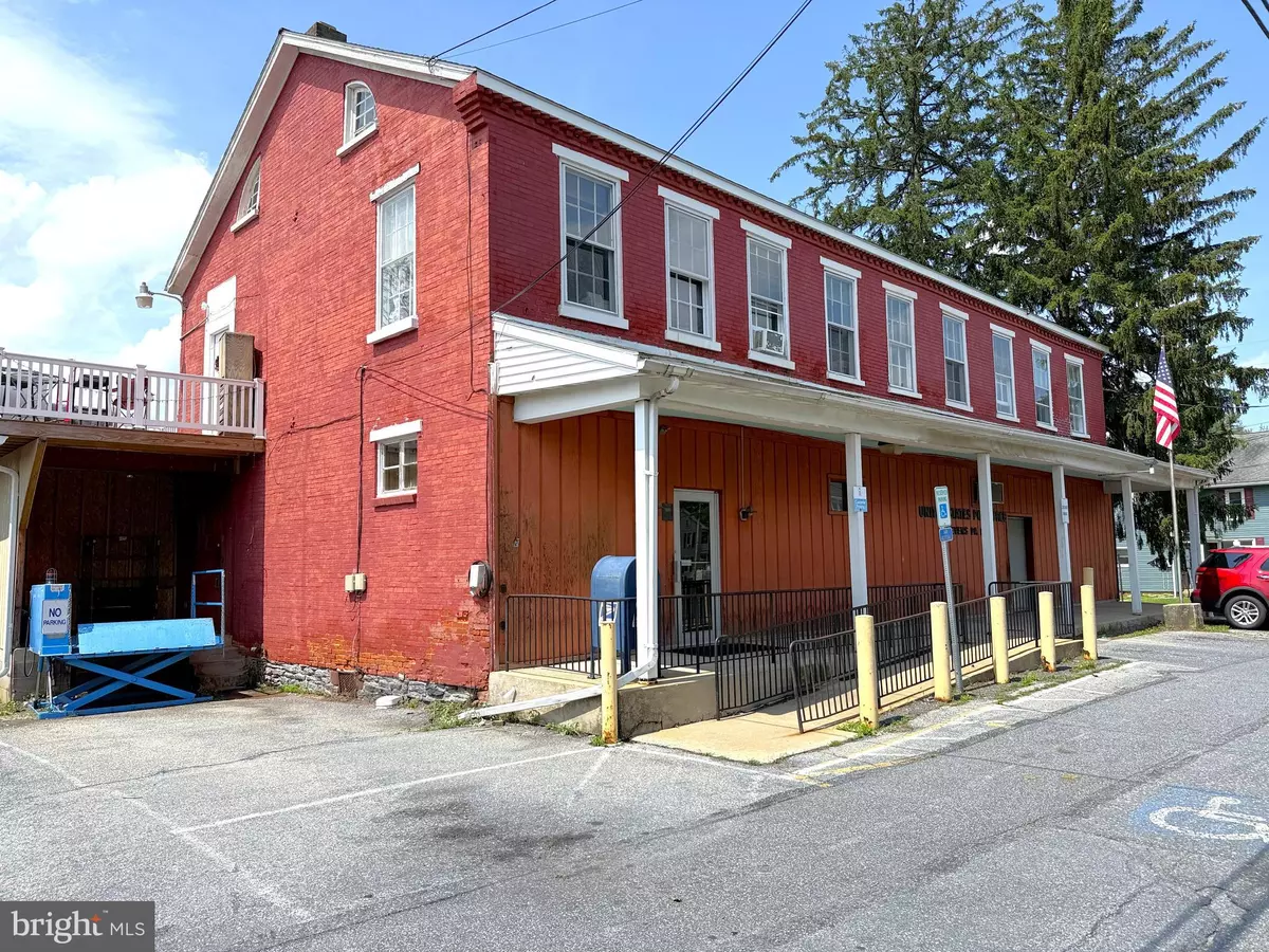 Stevens, PA 17578,8 S LINE RD