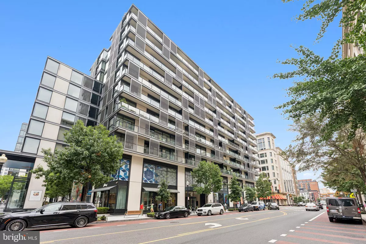 Washington, DC 20001,925 H ST NW #701