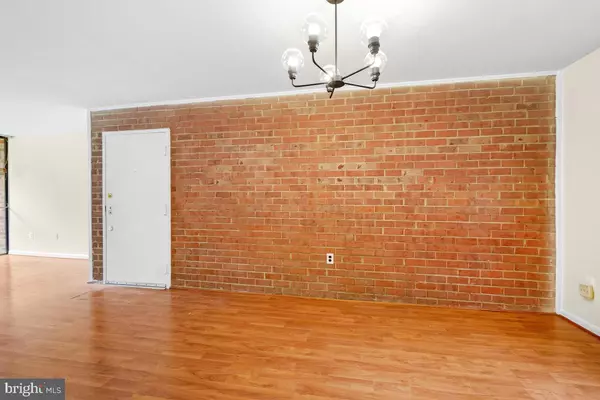 Gaithersburg, MD 20878,706 QUINCE ORCHARD BLVD #101