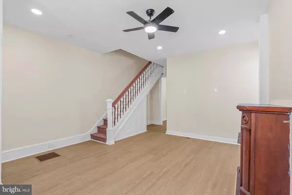 Philadelphia, PA 19121,2742 W MONTGOMERY AVE