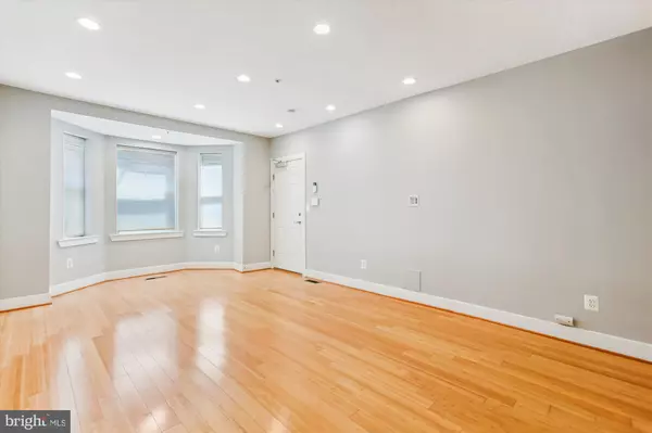 Washington, DC 20010,3404 13TH ST NW #102