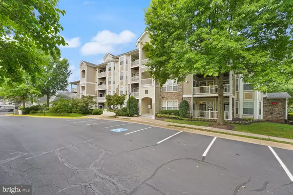Leesburg, VA 20175,502 SUNSET VIEW TER SE #107