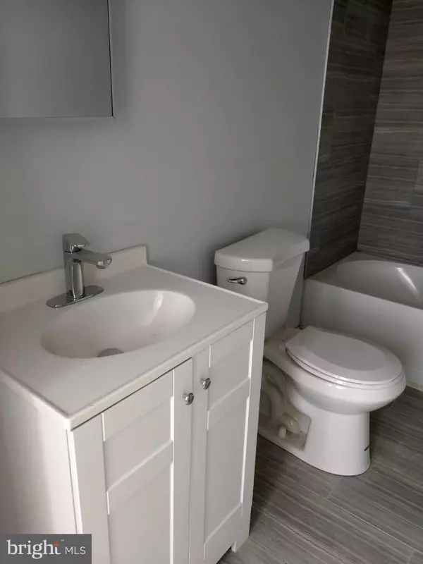 Philadelphia, PA 19139,5913-17 CHESTNUT ST #4D
