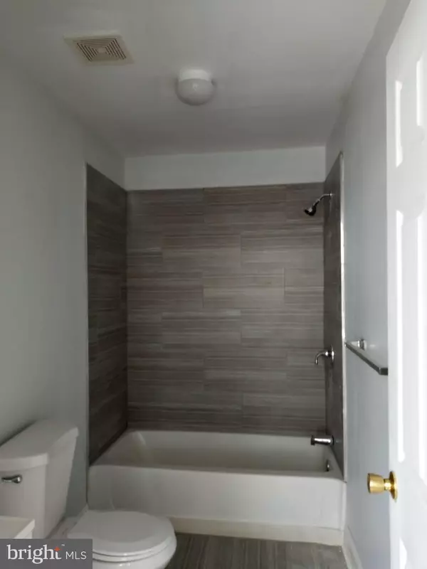 Philadelphia, PA 19139,5913-17 CHESTNUT ST #4D