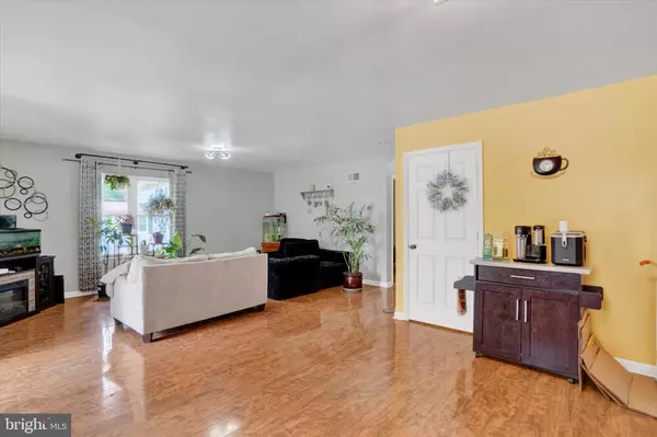 Windsor, PA 17366,101 SCHOOLHOUSE LN