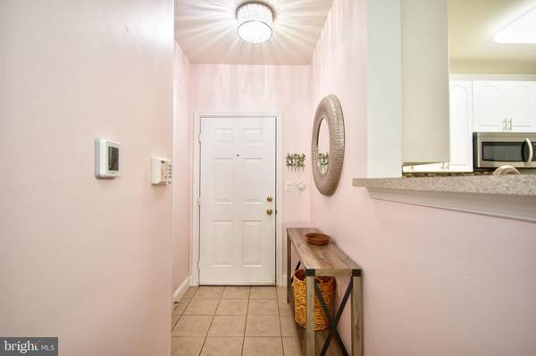 Cockeysville, MD 21030,400 SYMPHONY CIR #320