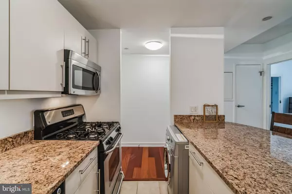 Philadelphia, PA 19103,219-29 S 18TH ST #1105