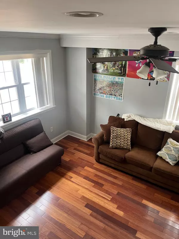 Philadelphia, PA 19128,389 CONARROE ST