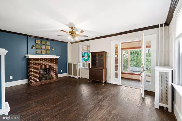 Philadelphia, PA 19128,517 CONARROE ST