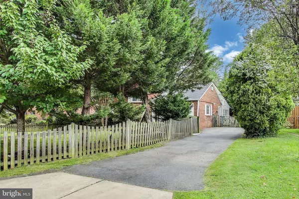 Falls Church, VA 22046,6703 HALLWOOD AVE