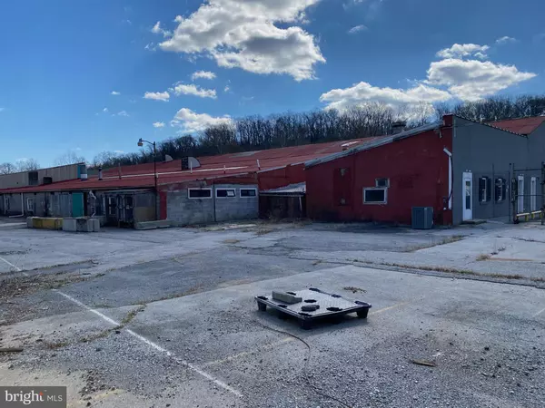 Modena, PA 19358,12 UNION ST