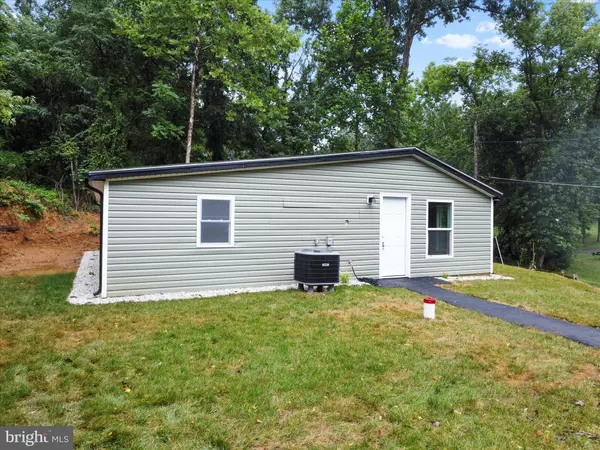 Harpers Ferry, WV 25425,1712 SHENANDOAH RIVER DR