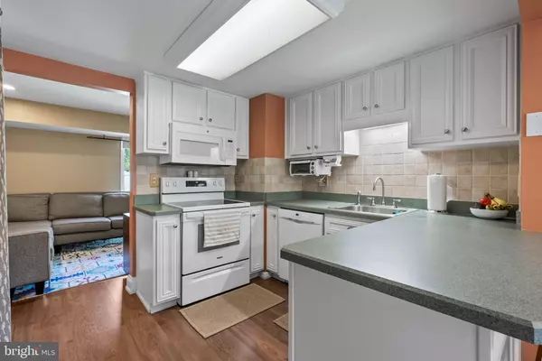 Voorhees, NJ 08043,1142 GOLDEN POND CT