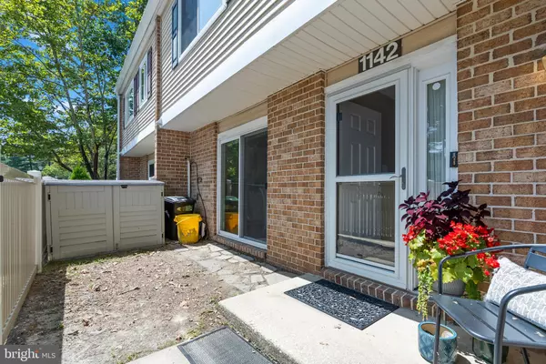 Voorhees, NJ 08043,1142 GOLDEN POND CT