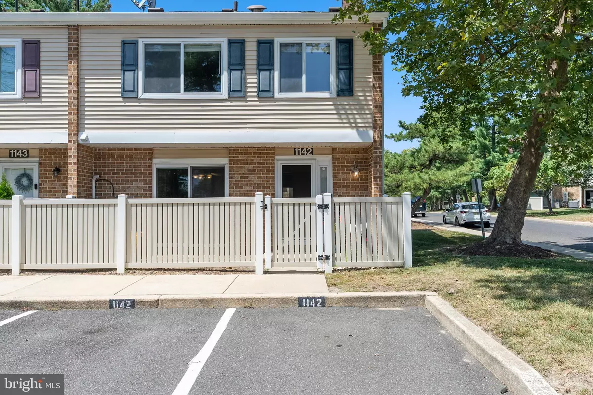 Voorhees, NJ 08043,1142 GOLDEN POND CT