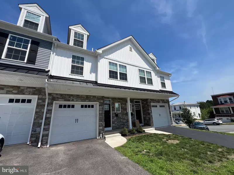 403 HURST ST, Bridgeport, PA 19405
