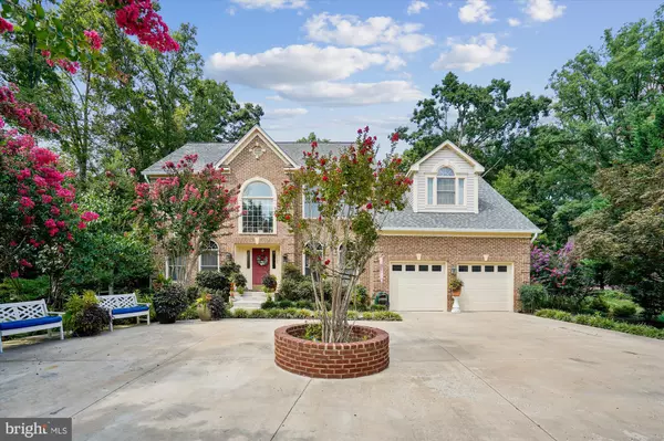 7022 WOODLAND DR, Springfield, VA 22151